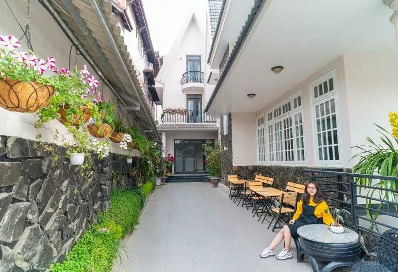 مُتل Villa đăng Nguyên