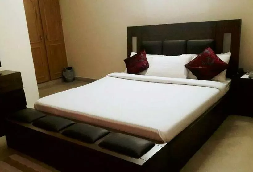 پانسیون Islamabad Royal Inn