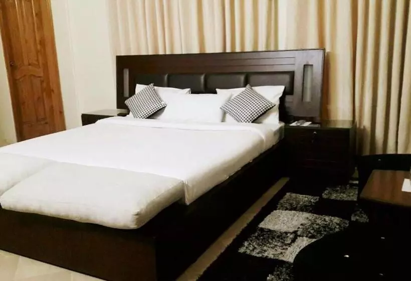 پانسیون Islamabad Royal Inn