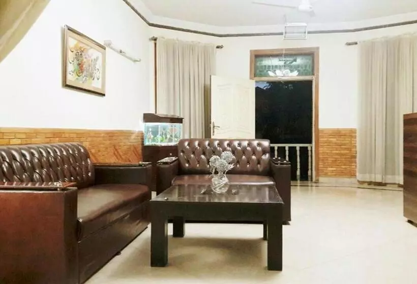 پانسیون Islamabad Royal Inn