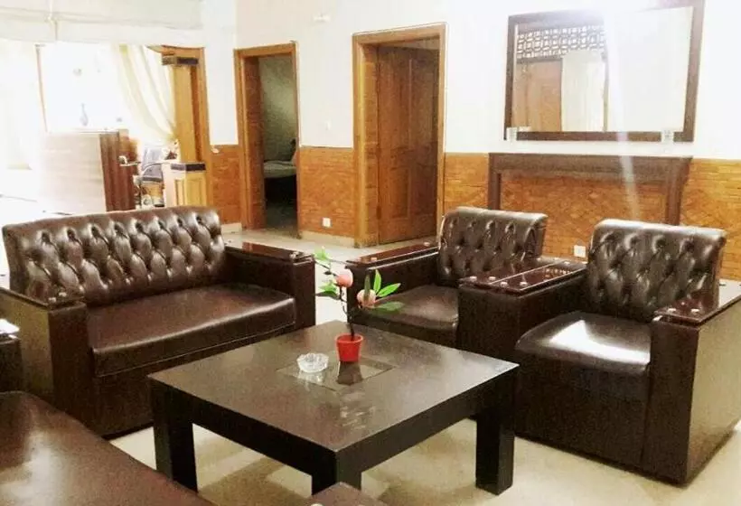 پانسیون Islamabad Royal Inn