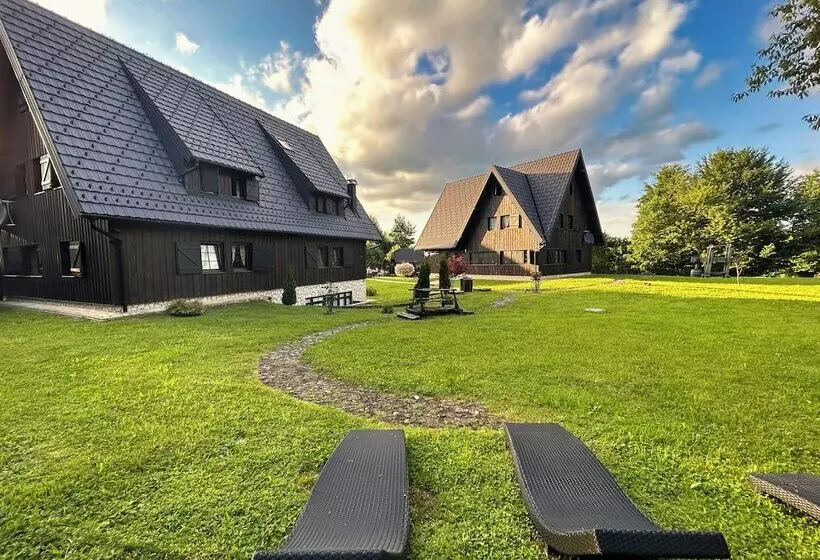Majatalo Plitvice Luxury Etno Garden