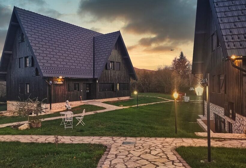 بنسيون Plitvice Luxury Etno Garden