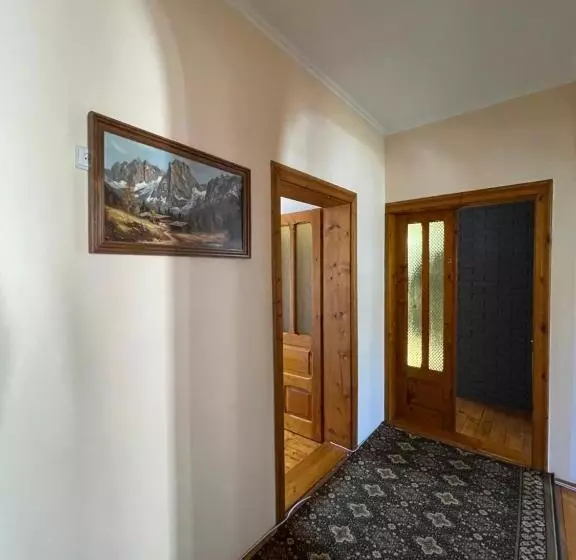 Majatalo Sadyba Girske Povitria