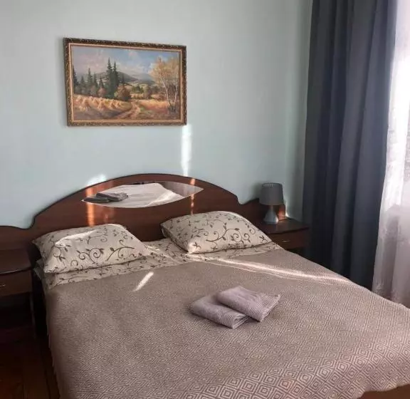 Majatalo Sadyba Girske Povitria