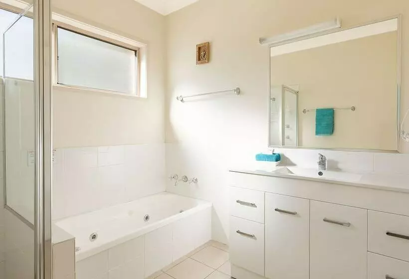 Beaches Apartments Merimbula