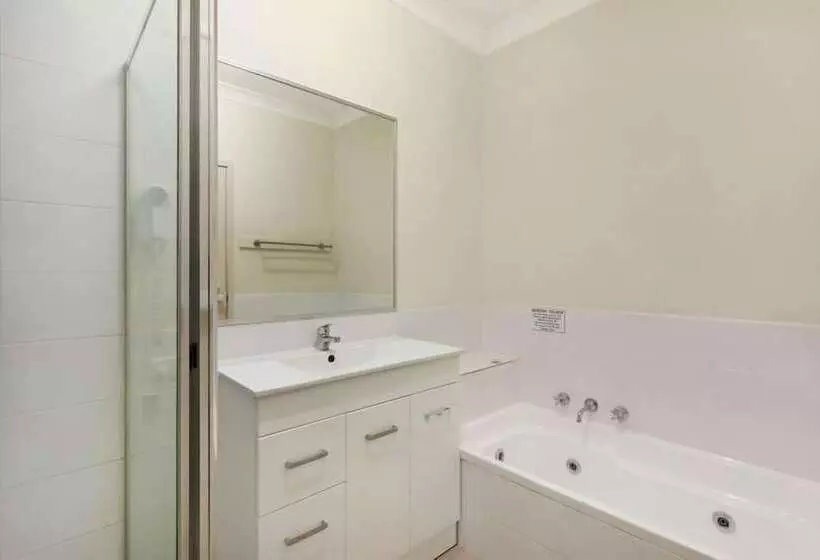 Beaches Apartments Merimbula