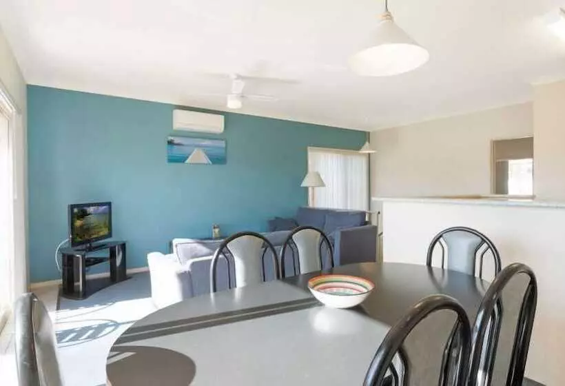 Beaches Apartments Merimbula