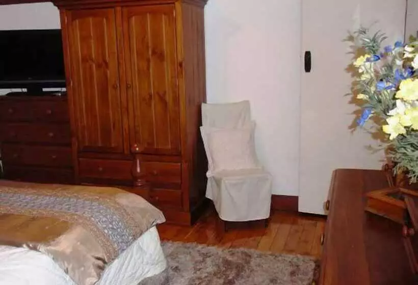 ベッドアンドブレックファースト Rose Garden On Church Bnb