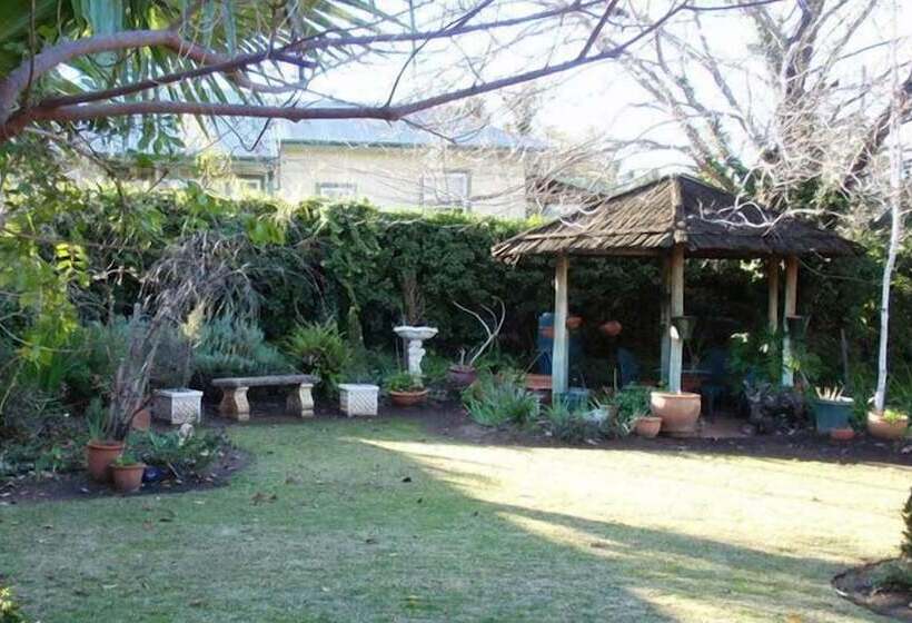 민박 Rose Garden On Church Bnb