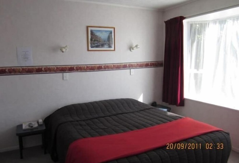 Garden Grove Motel And Apartments