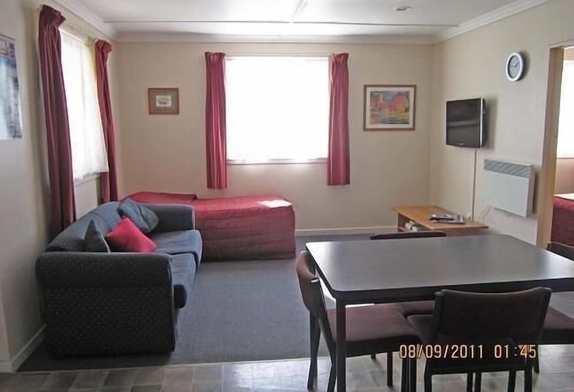 Garden Grove Motel And Apartments