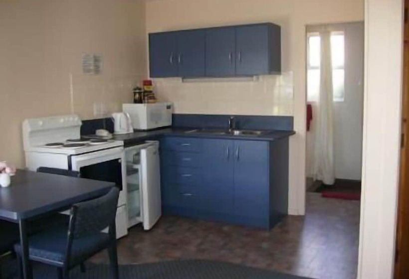 Garden Grove Motel And Apartments