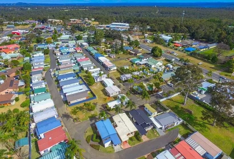 Hotelli Treehaven Tourist Park