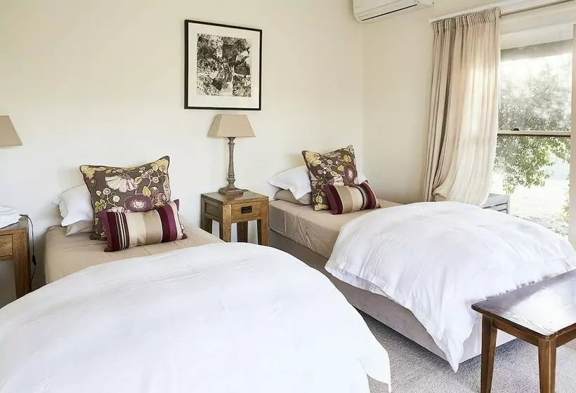 Majatalo Rosby Guesthouse