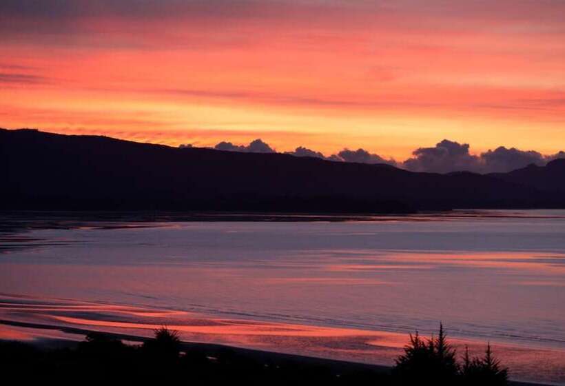 膳宿费 The Bay Lodge