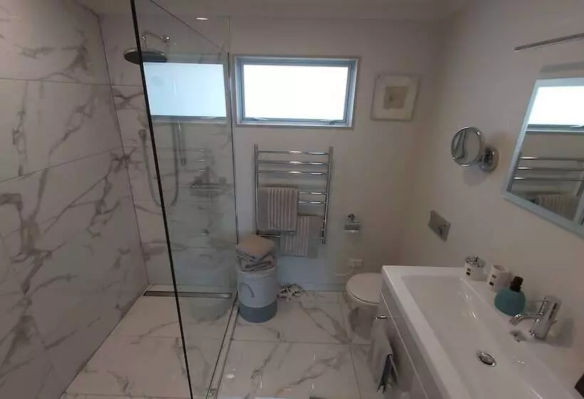 Majatalo The Bay Lodge