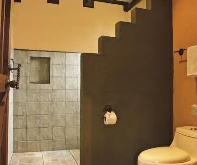 Colinas Del Miravalles