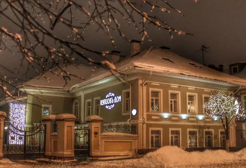 Hotelli Kuptsov Dom