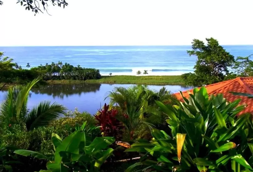 Hotelli Lagunavista Villas