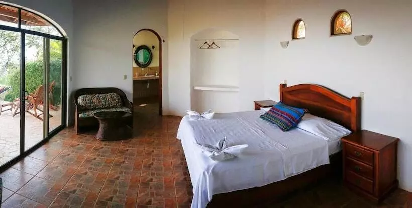 Hotelli Lagunavista Villas