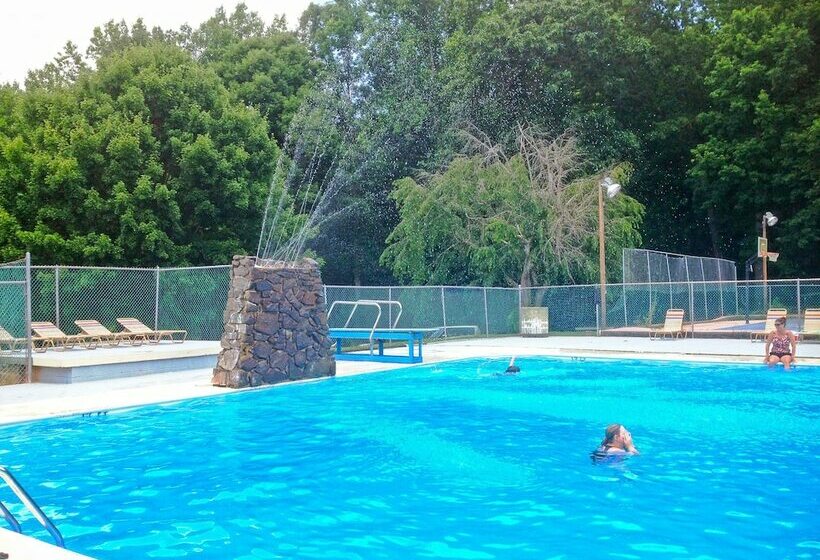 Lake Myers Rv & Camping Resort