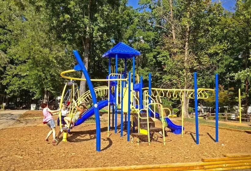 Lake Myers Rv & Camping Resort