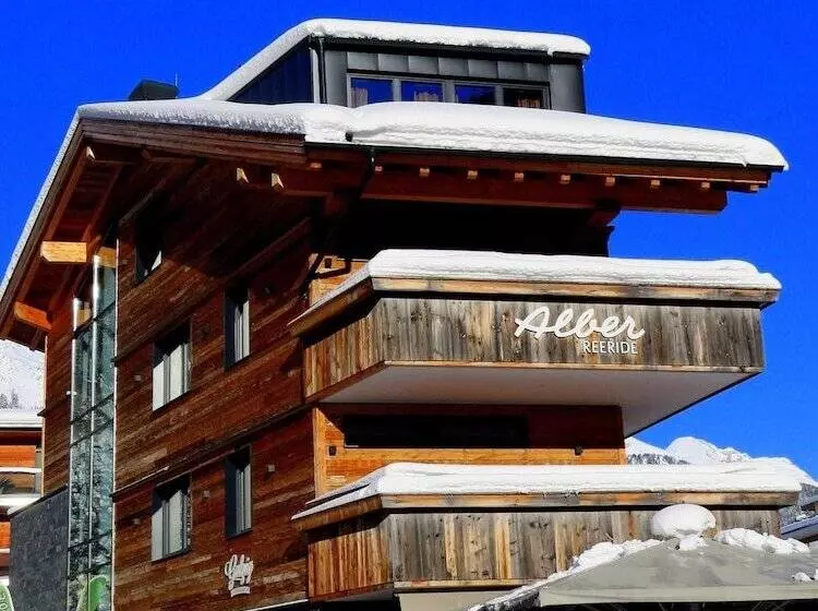 ホテル Galzig Lodge