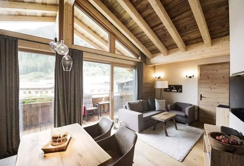 ホテル Galzig Lodge