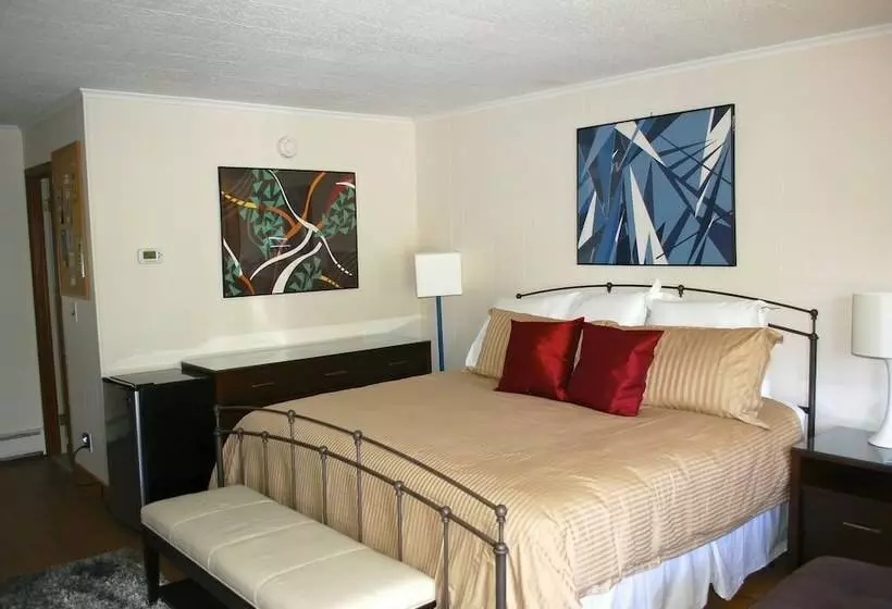 Motelli Gore Mountain Lodge