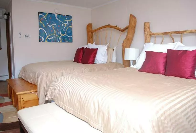 Motelli Gore Mountain Lodge