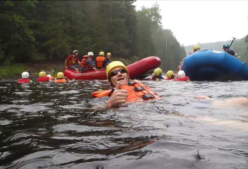 מוטל Gore Mountain Lodge