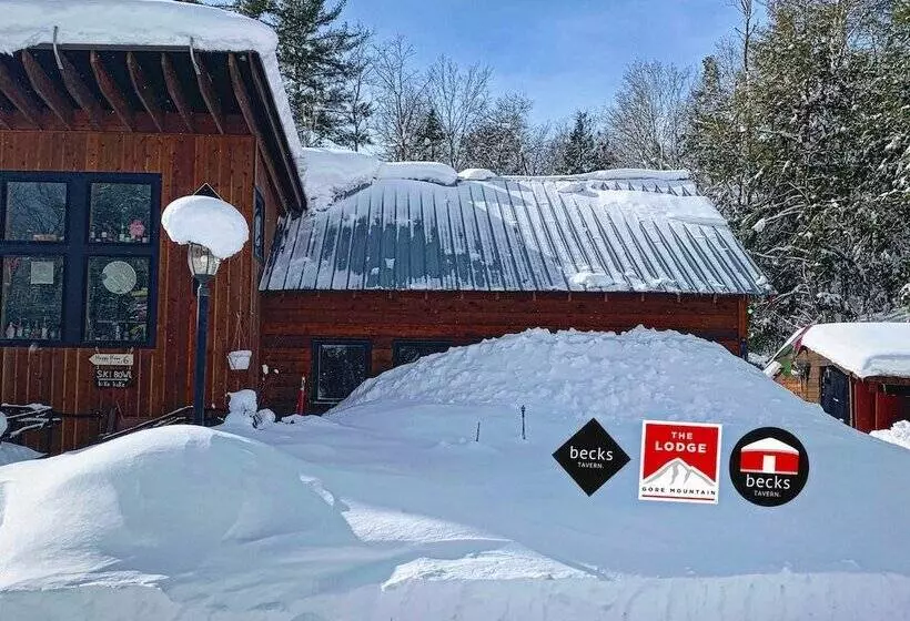 Motelli Gore Mountain Lodge