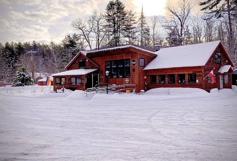 מוטל Gore Mountain Lodge