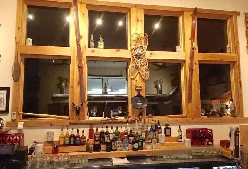 מוטל Gore Mountain Lodge