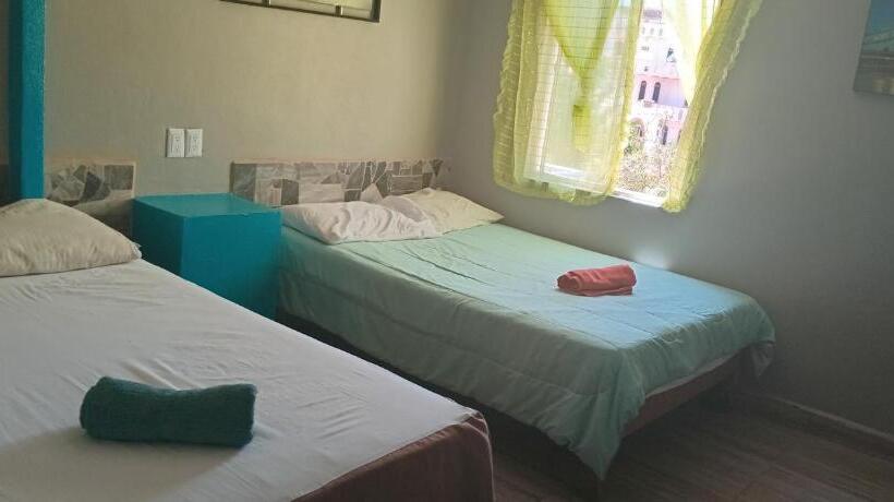 فندق Casa Raymundo Suites