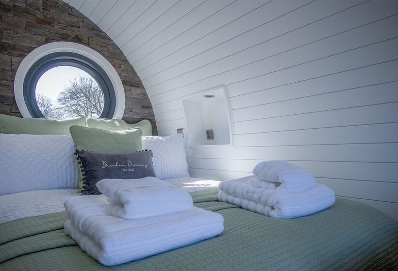 Bracken Burrows   1 Bed Pod   New Hedges