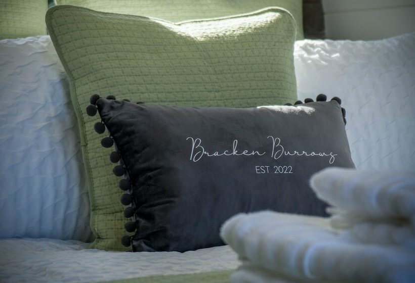 Bracken Burrows   1 Bed Pod   New Hedges