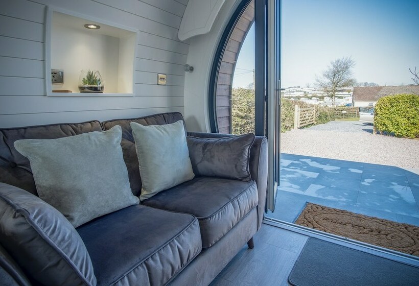 Bracken Burrows   1 Bed Pod   New Hedges