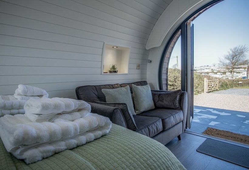 Bracken Burrows   1 Bed Pod   New Hedges