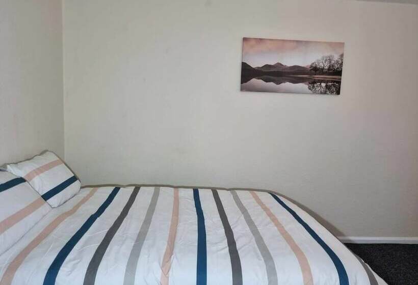 Rezydencja Nice Residential Within Easy Reach To Town