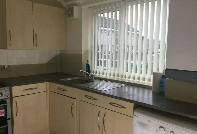 اقامتگاه Nice Residential Within Easy Reach To Town