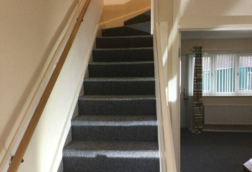 Rezydencja Nice Residential Within Easy Reach To Town