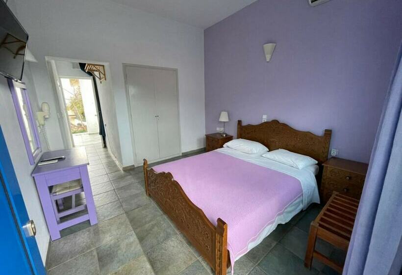 پانسیون Ikion