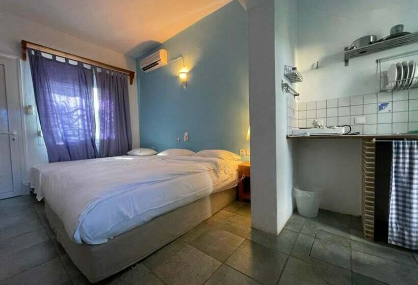 پانسیون Ikion