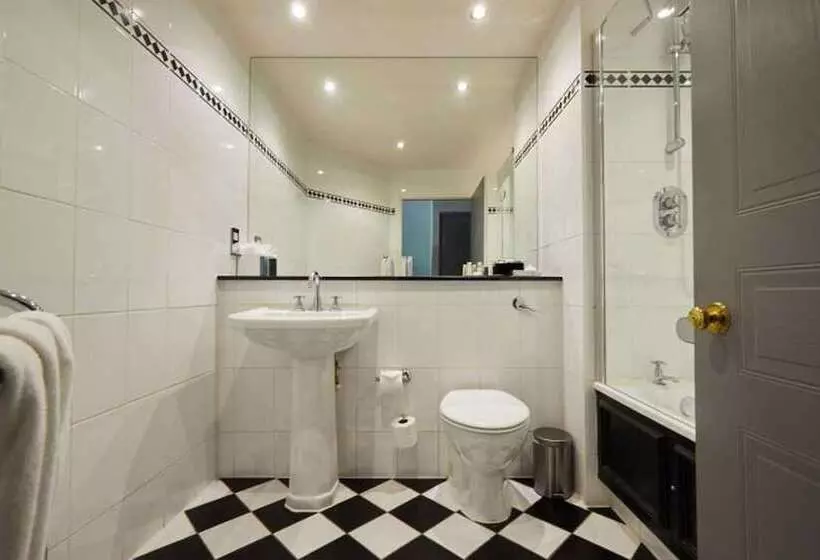 Hotelli Woughton House