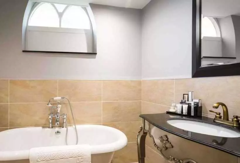 Hotelli Woughton House