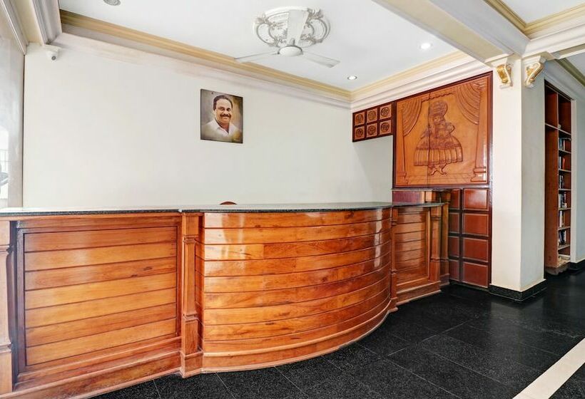 پانسیون Itsy Hotels The Waters Edge Beach Resort