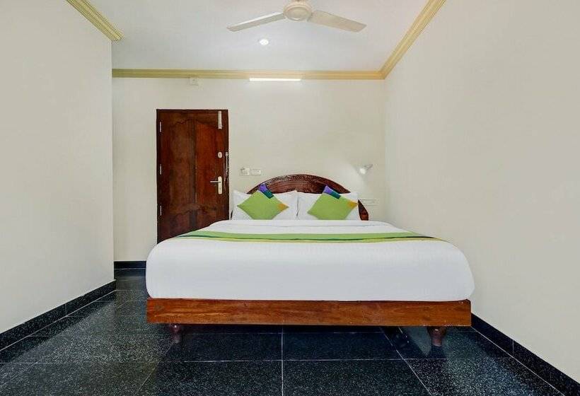 پانسیون Itsy Hotels The Waters Edge Beach Resort