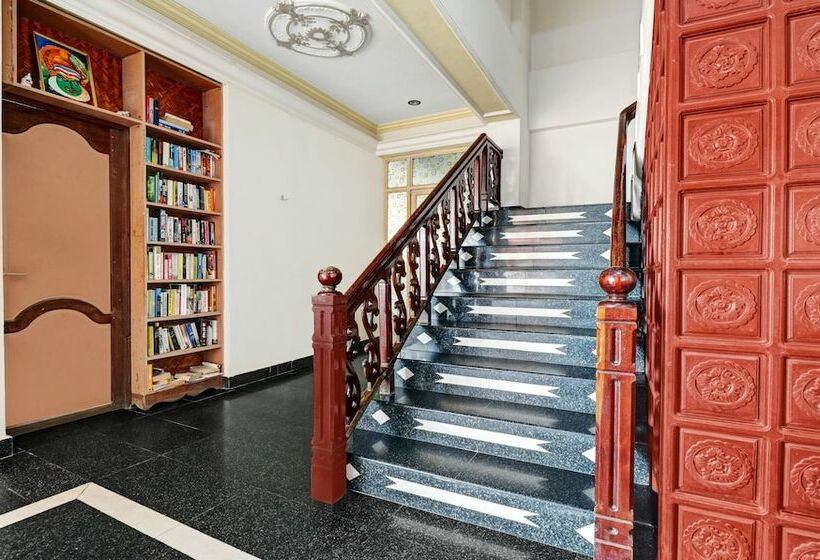 پانسیون Itsy Hotels The Waters Edge Beach Resort